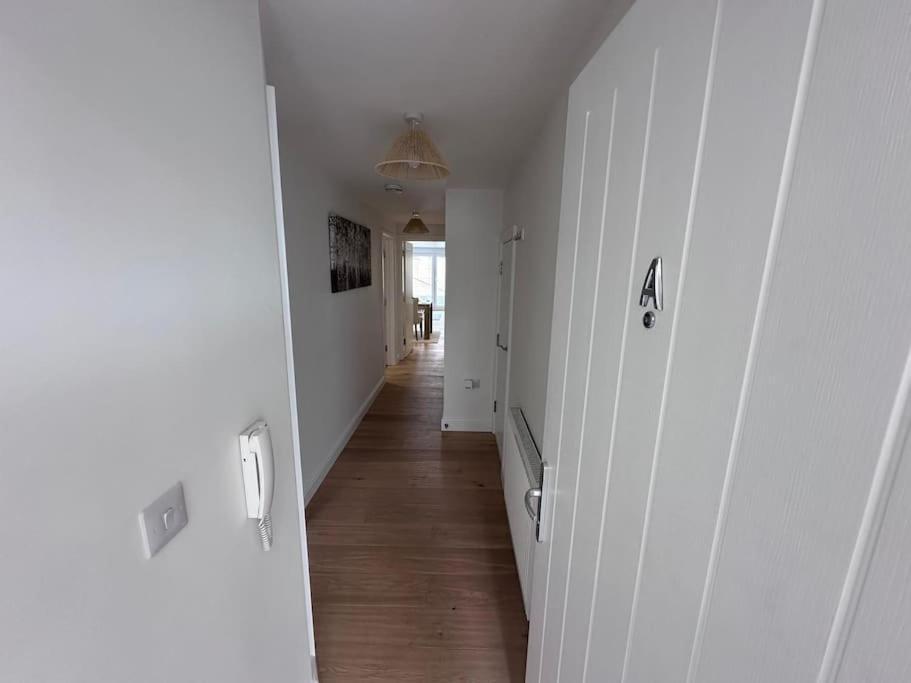 Apartament 2Bed Ground Floor Flat + Garden Sunningwell Zewnętrze zdjęcie